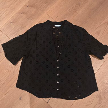 Chemise avec broderie ajourée
