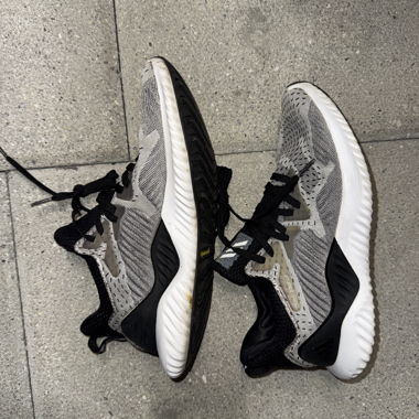 adidas Damen alpha alphabounce beyond 40