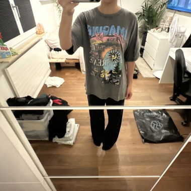 Grafik-T-Shirt in Grau