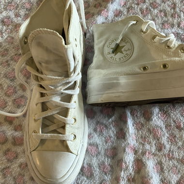 Converse Chuck Taylor High Tops