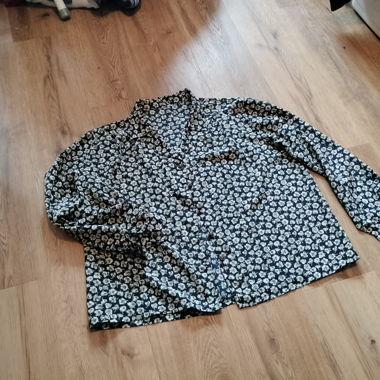 Blusa italiana floreale a maniche lunghe