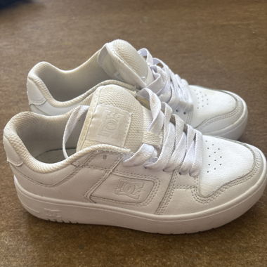 White DC Shoes