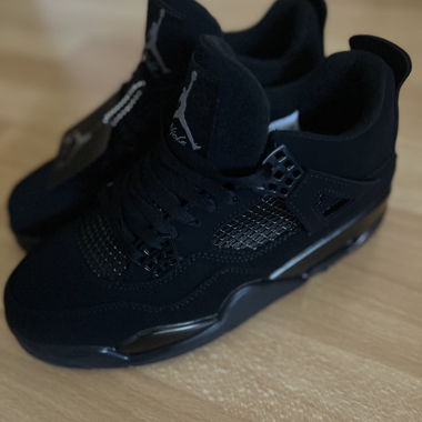 Air Jordan 4 Retro Black Cat