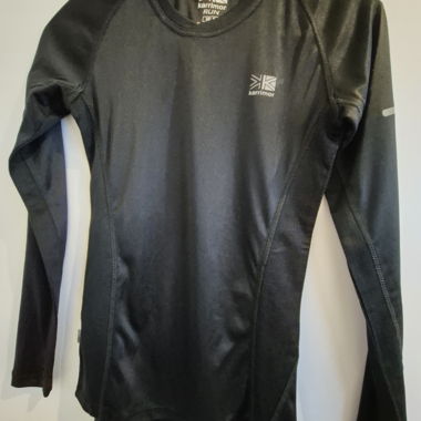 Funktionelles Sportshirt mit Reflektoren