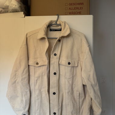 Beige Jacke