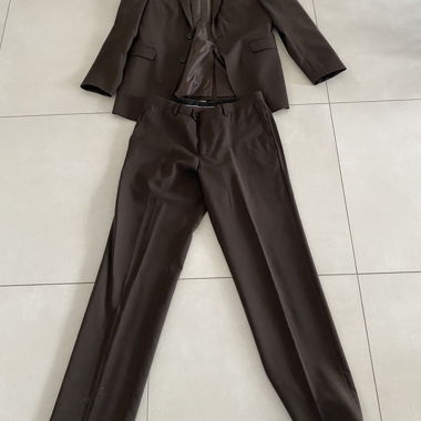 Ensemble costume marron