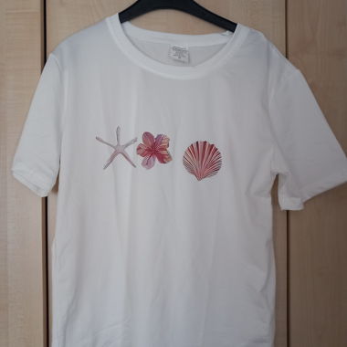 Summer T-Shirt with Shell Print