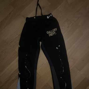 gallery department schwarz