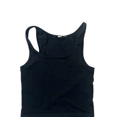 black basic top
