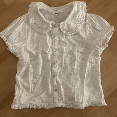 White short sleeve blouse