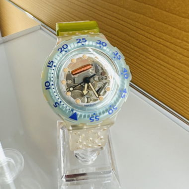 Swatch Scuba 200 SDK104 Jelly Bubbles Watch 