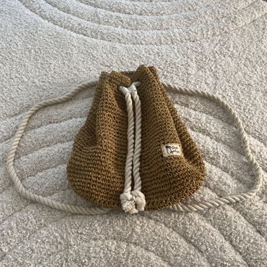 Sac seau en maille avec cordon