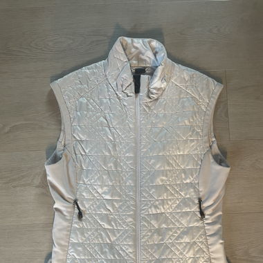 weisses Gilet