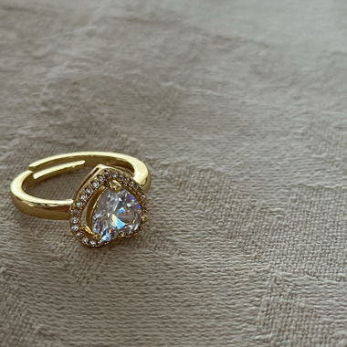 Adjustable size ring in stainless steel