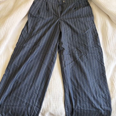 Pantaloni da donna a righe con look da boxer