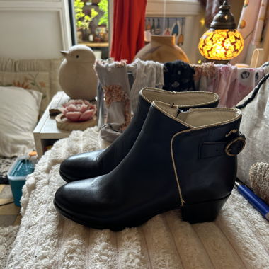 Bottines Mr . Moustache en cuir taille 38