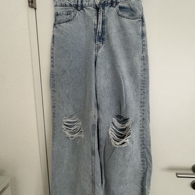 Jeans baggy con buchi