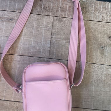 Borsa a tracolla Lacoste rosa