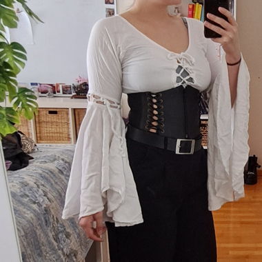 Mittelalterbluse mit verträumten Ärmel