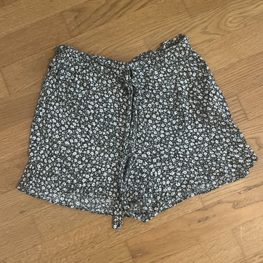 Shorts fleuris ONLY