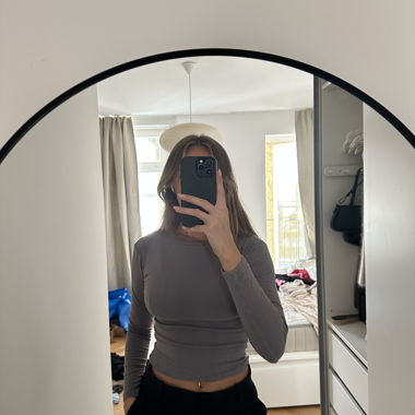 long sleeve top