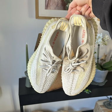 Yeezy boost 350 V2 Light