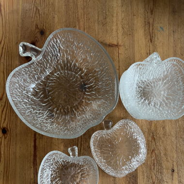 Set of 7 Vintage Apple-shaped Glass Bowls – Italy