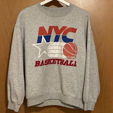 Graues NYC Basketball Sweatshirt