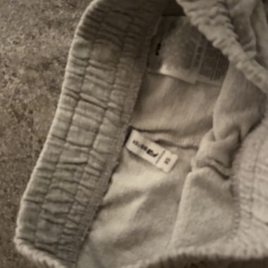Short de survêtement gris