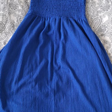 Abito lungo blu con spalline
