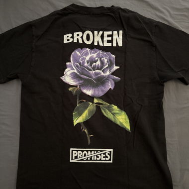 T-shirt Broken Promises