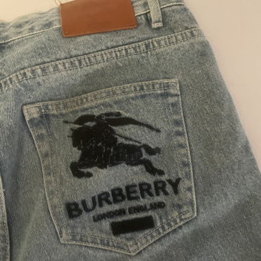 Burberry Jeans Size 32