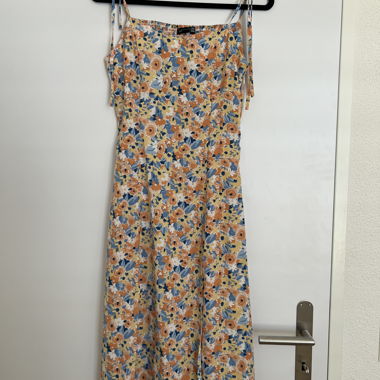 Kleid mit Blumenmuster