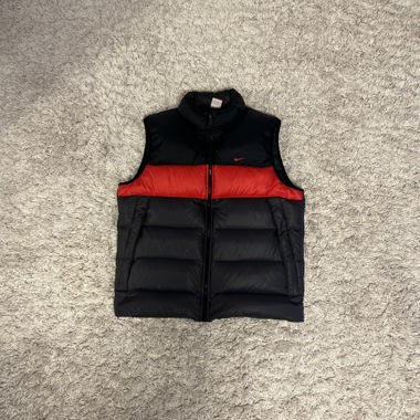 Doudoune Sans Manches Nike Noire et Rouge