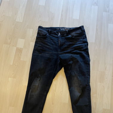 Schwarze Jeans