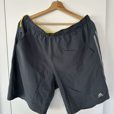 Pantaloncini sportivi Adidas