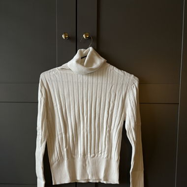 White turtleneck - Zara - Size M