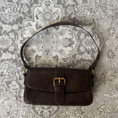 Borsa a tracolla marrone Brandy Melville