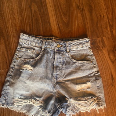 ripped, kurze Hose