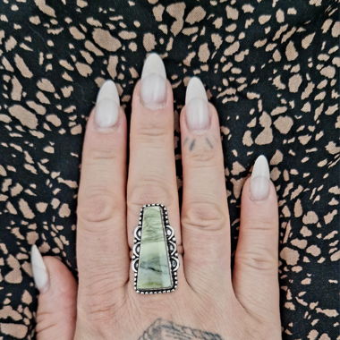 Bague réglable avec pierre / Adjustable ring