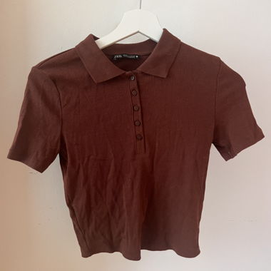 ZARA braunes geripptes Poloshirt, Grösse M