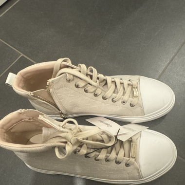 Baskets Calvin Klein original jamais utilisé 