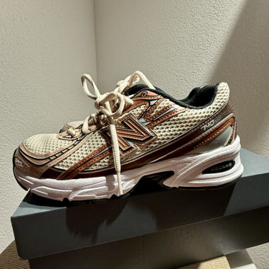 New Balance U740  Sneakers