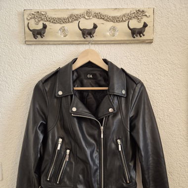 Lederjacke mit coolen Details