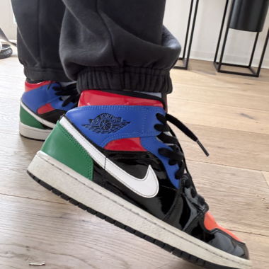 Jordan 1 Mid Multi Patent (Donna)