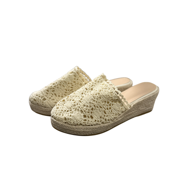 Weisse Sandalen