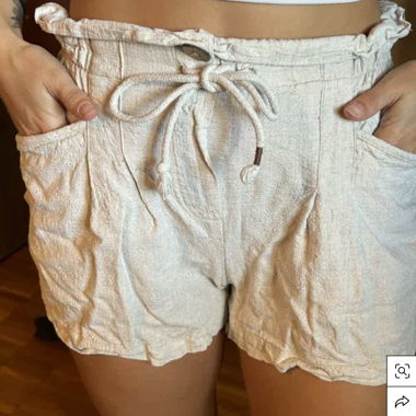 Short en lin blanc