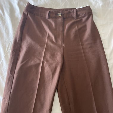 Dunkelbraune Hose