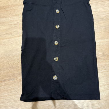 Black pencil skirt