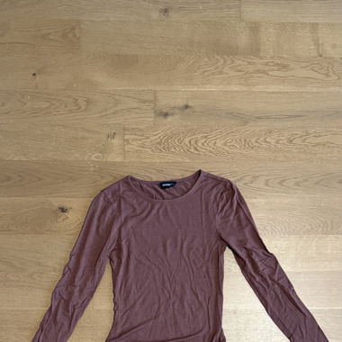 Body Pullover Braun